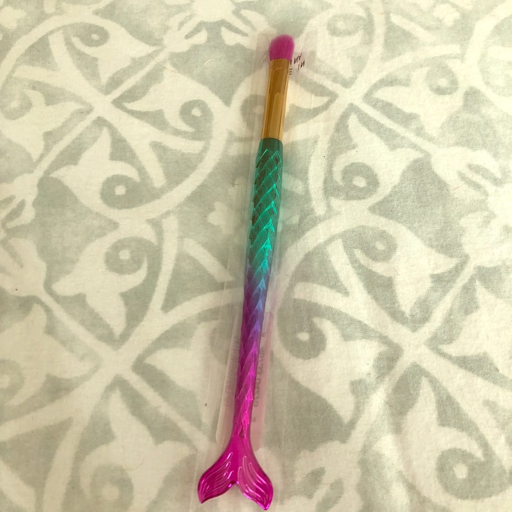 🧜🏻‍♀️Tarte Mermaid Make Up Brush🧜🏻‍♀️
